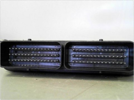 CALCULATEUR MOTEUR RENAULT MEGANE 2001