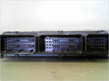 CALCULATEUR MOTEUR RENAULT CLIO ESTATE 2010