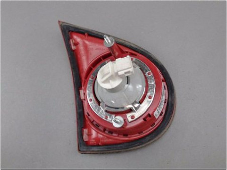 FEU ARRIERE INTERIEUR DROIT VOLKSWAGEN GOLF 2005