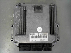 CALCULATEUR MOTEUR RENAULT LAGUNA