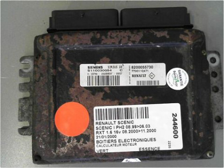 CALCULATEUR MOTEUR RENAULT SCENIC 2000