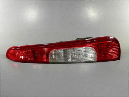 FEU ARRIERE DROIT FORD FOCUS C-MAX 2005