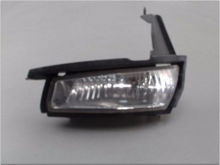 PHARE ANTIBROUILLARD AVANT GAUCHE TOYOTA AVENSIS VERSO 04-06