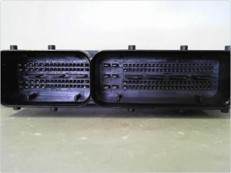 CALCULATEUR MOTEUR VOLKSWAGEN GOLF V 2003-2009