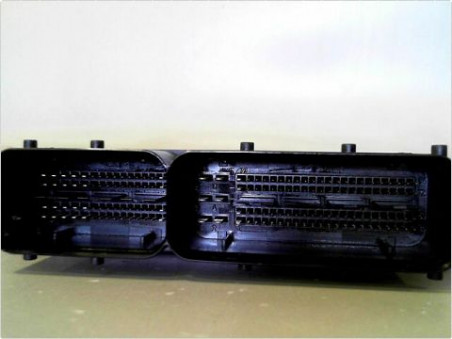 CALCULATEUR MOTEUR VOLKSWAGEN GOLF V 2003-2009