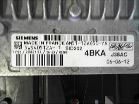 CALCULATEUR MOTEUR FORD FOCUS 04-07
