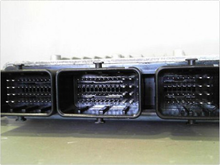 CALCULATEUR MOTEUR FORD FOCUS 04-07
