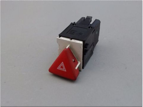 BOUTON DE WARNING VOLKSWAGEN PASSAT SW 05-10