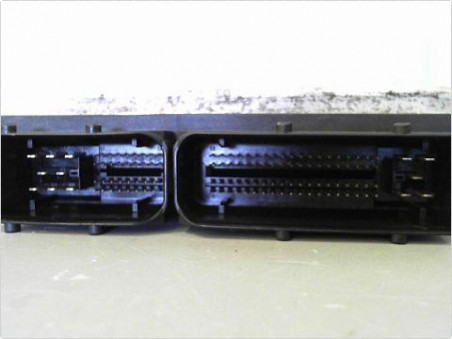 CALCULATEUR MOTEUR VOLKSWAGEN GOLF IV 98-2004