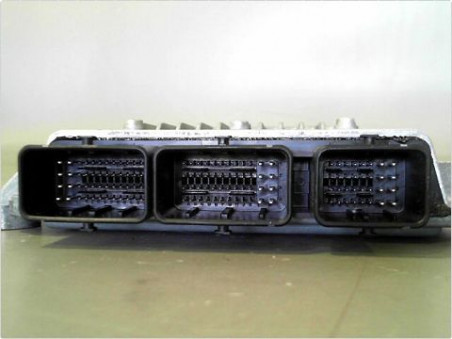 CALCULATEUR MOTEUR PEUGEOT 407 SW