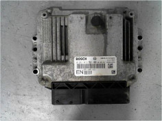 CALCULATEUR MOTEUR OPEL ZAFIRA 05-07