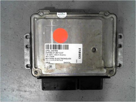 CALCULATEUR MOTEUR OPEL ZAFIRA 05-07