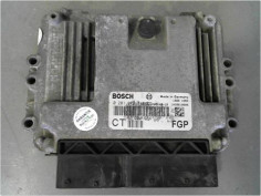 CALCULATEUR MOTEUR OPEL ZAFIRA 05-07