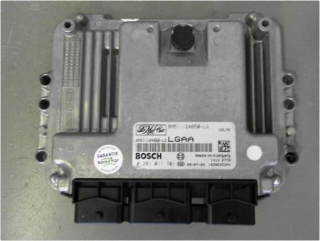 CALCULATEUR MOTEUR FORD FOCUS II 08-10