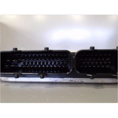 CALCULATEUR MOTEUR VOLKSWAGEN POLO DUNE