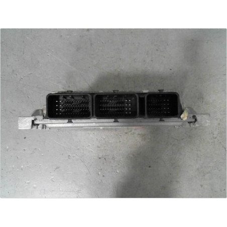 CALCULATEUR MOTEUR RENAULT SCENIC II PH.1 02-06
