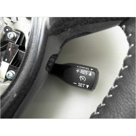 VOLANT DE DIRECTION TOYOTA YARIS III PH2 14-17