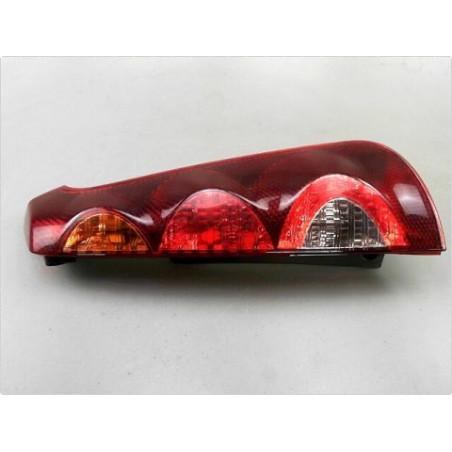 FEU ARRIERE DROIT NISSAN NOTE PH2 09-14
