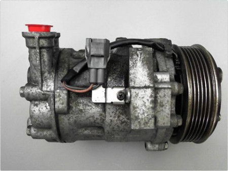 COMPRESSEUR AIR CONDITIONNE FIAT GRANDE PUNTO