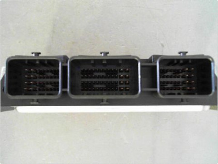 CALCULATEUR MOTEUR FORD FOCUS C-MAX 03-07
