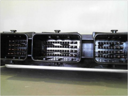 CALCULATEUR MOTEUR FORD FOCUS II 08-10