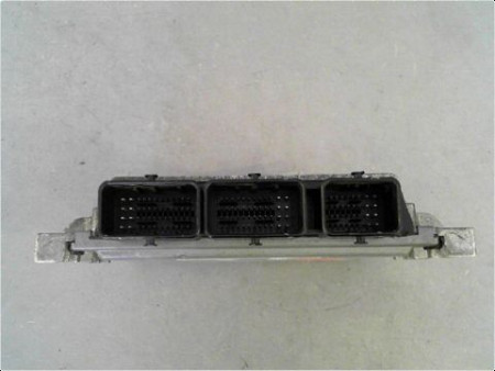 CALCULATEUR MOTEUR RENAULT SCENIC II PH.1 02-06