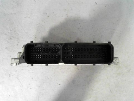 CALCULATEUR MOTEUR OPEL ZAFIRA 05-07