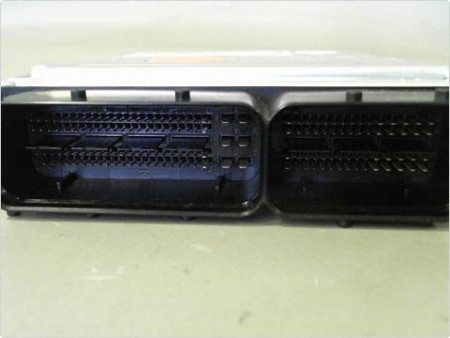 CALCULATEUR MOTEUR VOLKSWAGEN TOURAN 03-06