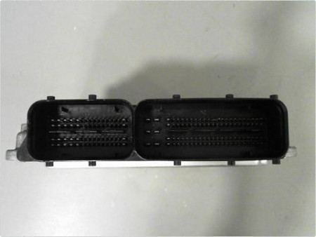 CALCULATEUR MOTEUR VOLKSWAGEN CADDY VAN 2004-