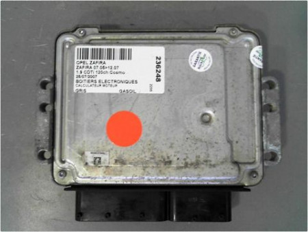CALCULATEUR MOTEUR OPEL ZAFIRA 05-07
