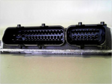 CALCULATEUR MOTEUR VOLKSWAGEN FOX 05-11