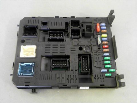 BOITIER GESTION HABITACLE PEUGEOT 308 CC 08-11