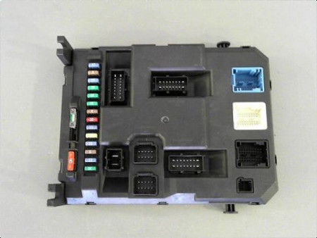 BOITIER GESTION HABITACLE PEUGEOT 207 2006-2013