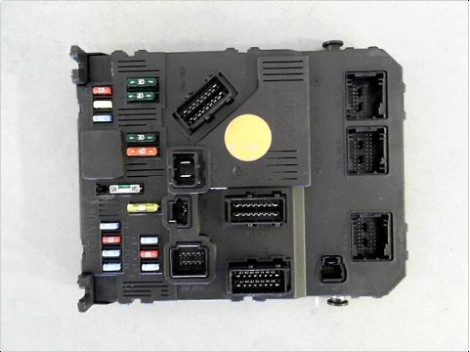 BOITIER GESTION HABITACLE PEUGEOT 206+ 09-13