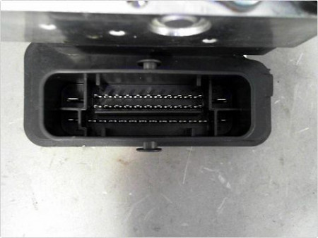 UNITE HYDRAULIQUE ABS RENAULT CLIO IV ESTATE 2012-2016