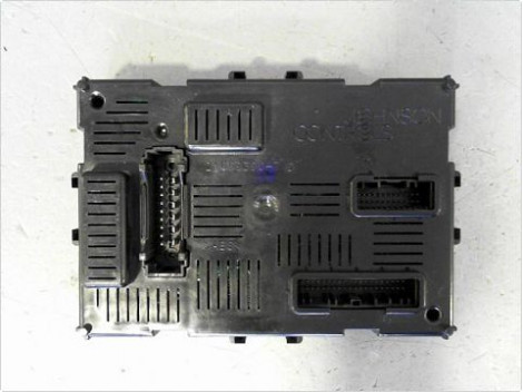BOITIER GESTION HABITACLE RENAULT CLIO III PH.2 ESTATE 09-12