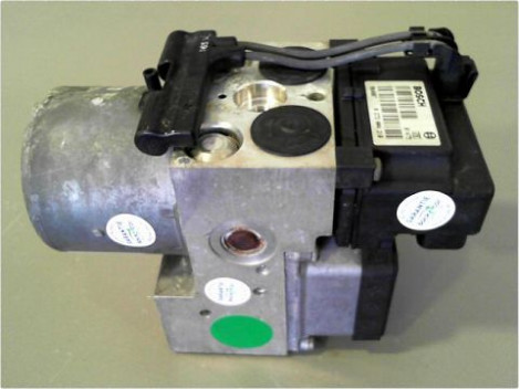 UNITE HYDRAULIQUE ABS MERCEDES CLASSE V 99-03