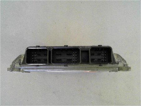 CALCULATEUR MOTEUR PEUGEOT 107 5P