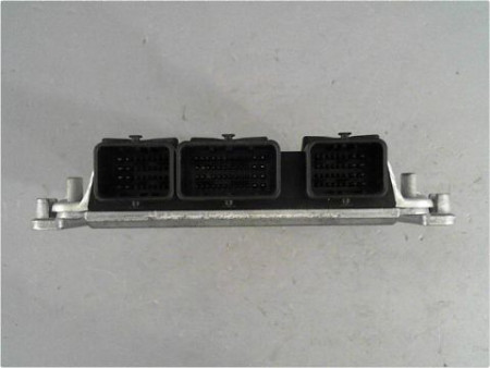 CALCULATEUR MOTEUR CITROEN C5 BREAK 2001-2004