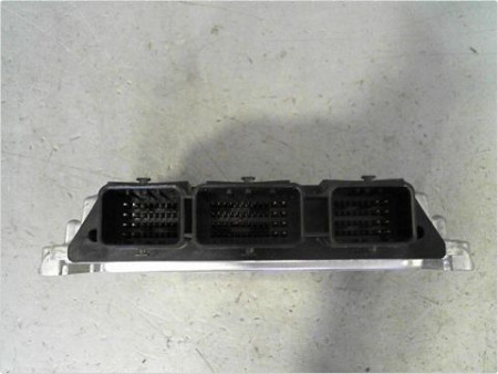 CALCULATEUR MOTEUR RENAULT SCENIC II PH.1 02-06