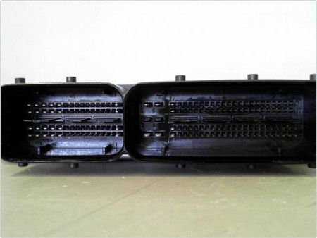CALCULATEUR MOTEUR VOLKSWAGEN PASSAT SW 05-10