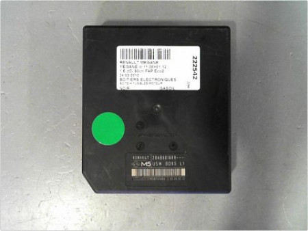 BOITE A FUSIBLES RENAULT MEGANE III 08-12