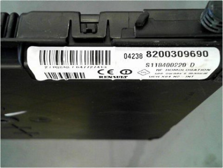 BOITIER GESTION HABITACLE RENAULT GRAND SCENIC II 2004-06
