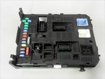 BOITIER GESTION HABITACLE PEUGEOT 308 2007-2011