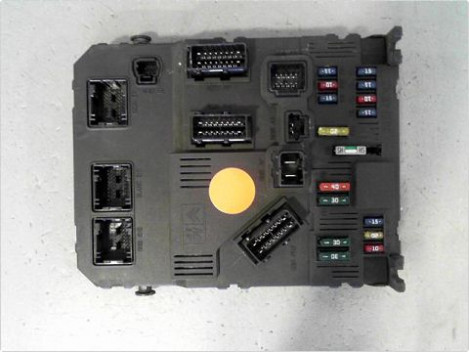 BOITIER GESTION HABITACLE PEUGEOT 206 98-09