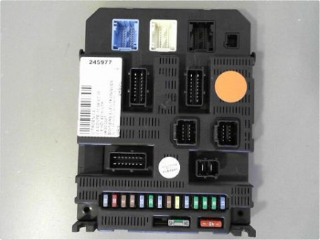 BOITIER GESTION HABITACLE CITROEN C4 COUPE 04-08