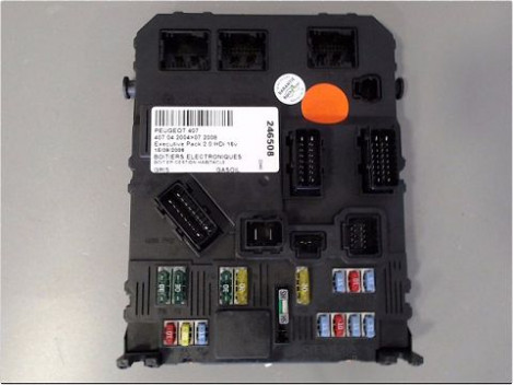 BOITIER GESTION HABITACLE PEUGEOT 407 2004-2008