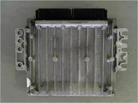 CALCULATEUR MOTEUR RENAULT CLIO II PH.2 01-06