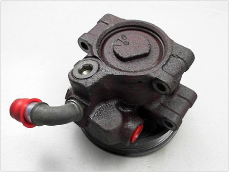 POMPE DIRECTION ASSISTEE FORD KA