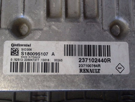CALCULATEUR MOTEUR DACIA DUSTER 10-13